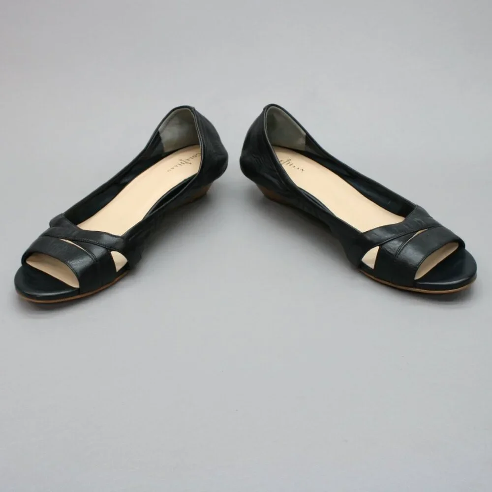 Cole Haan Ladies 9.5 Amari NikeAir Black Leather Open-toe Wedge Pump Heels Shoes - Picture 12 of 12